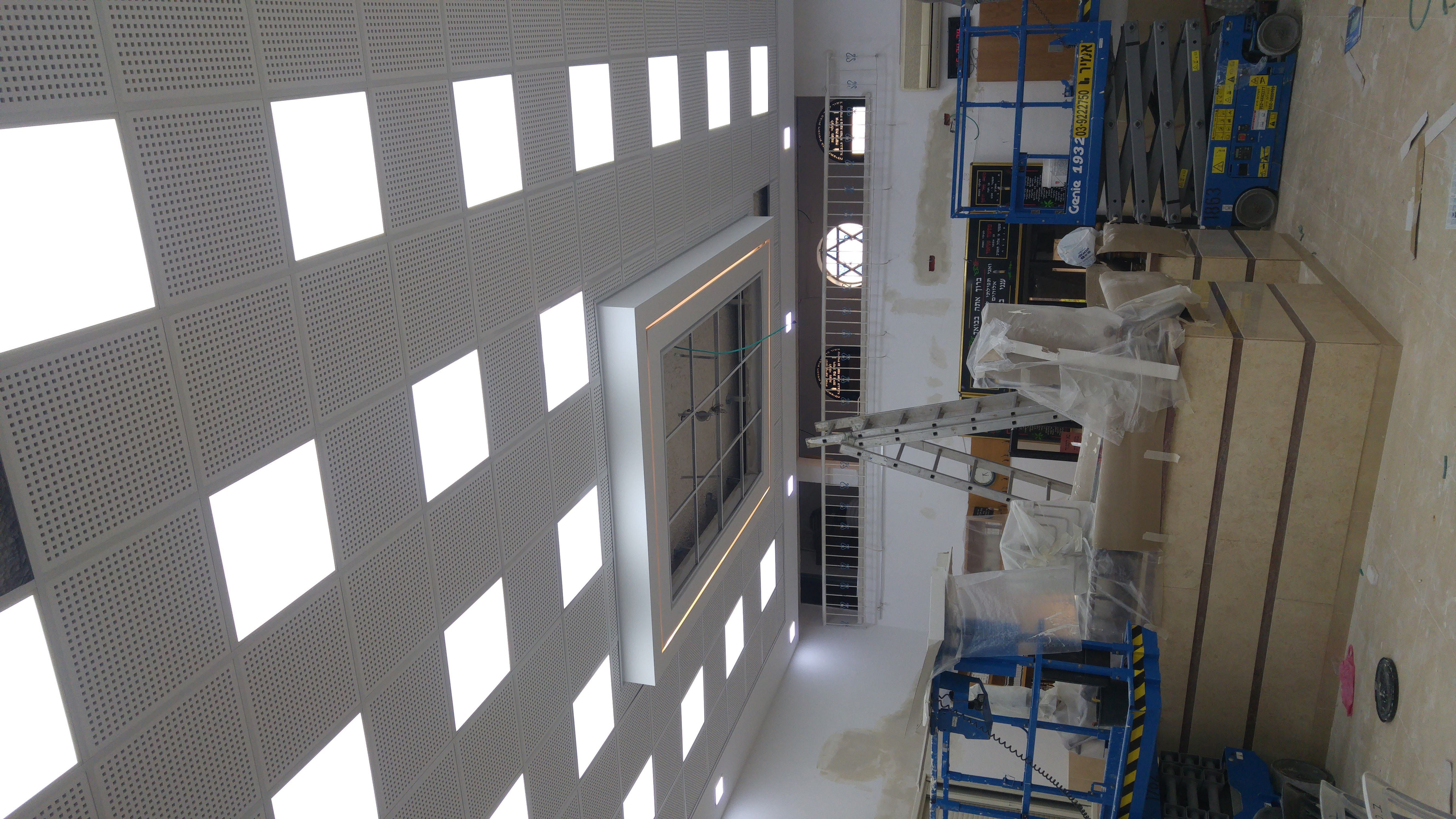 שיפוץ בית כנסת