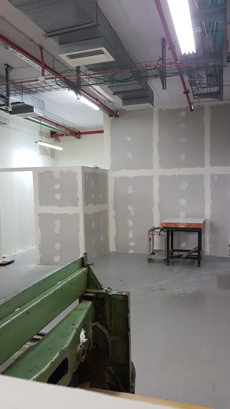 שיפוץ משרדים