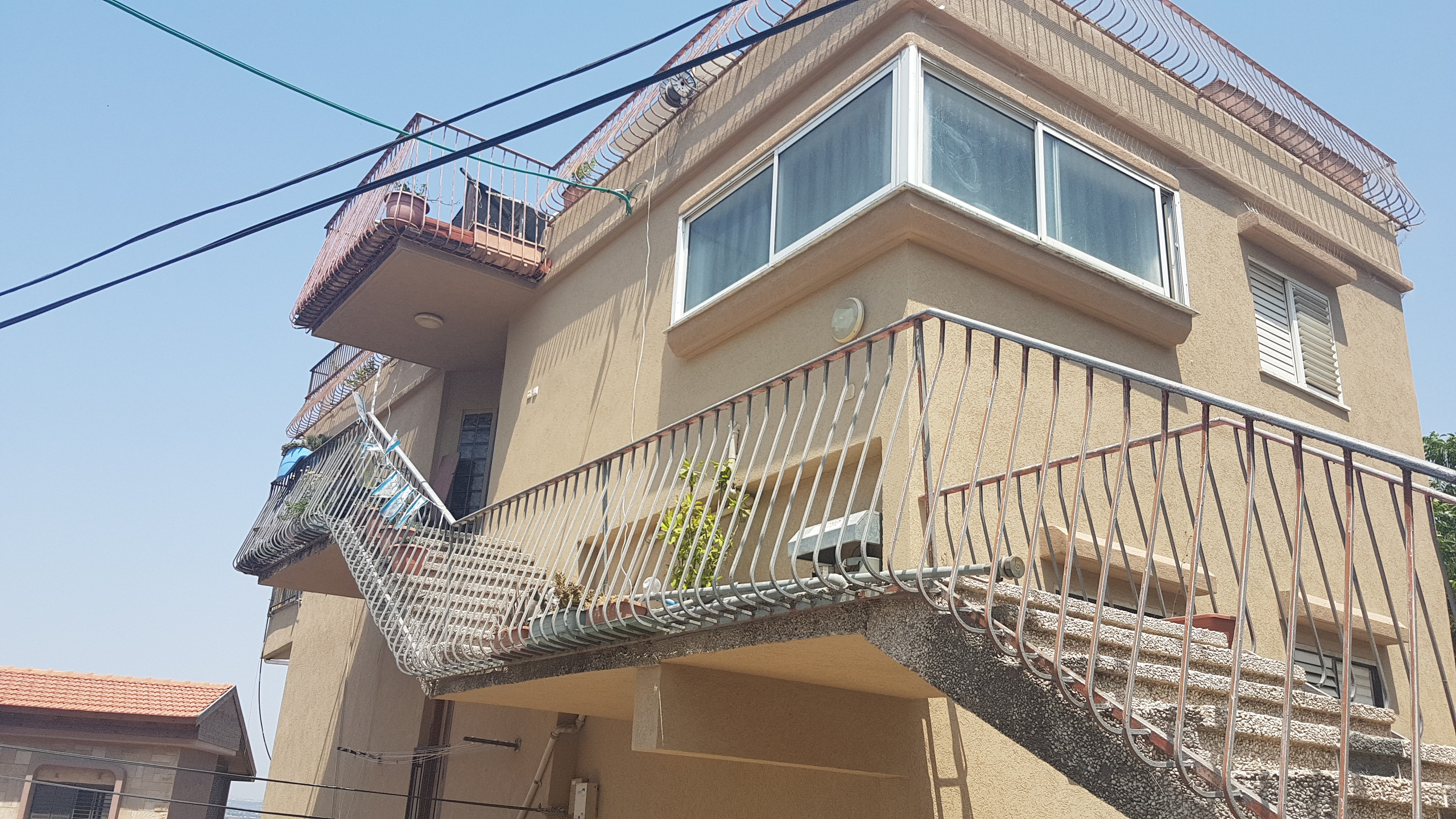 עבודות בגובה באזור המרכז והשרון