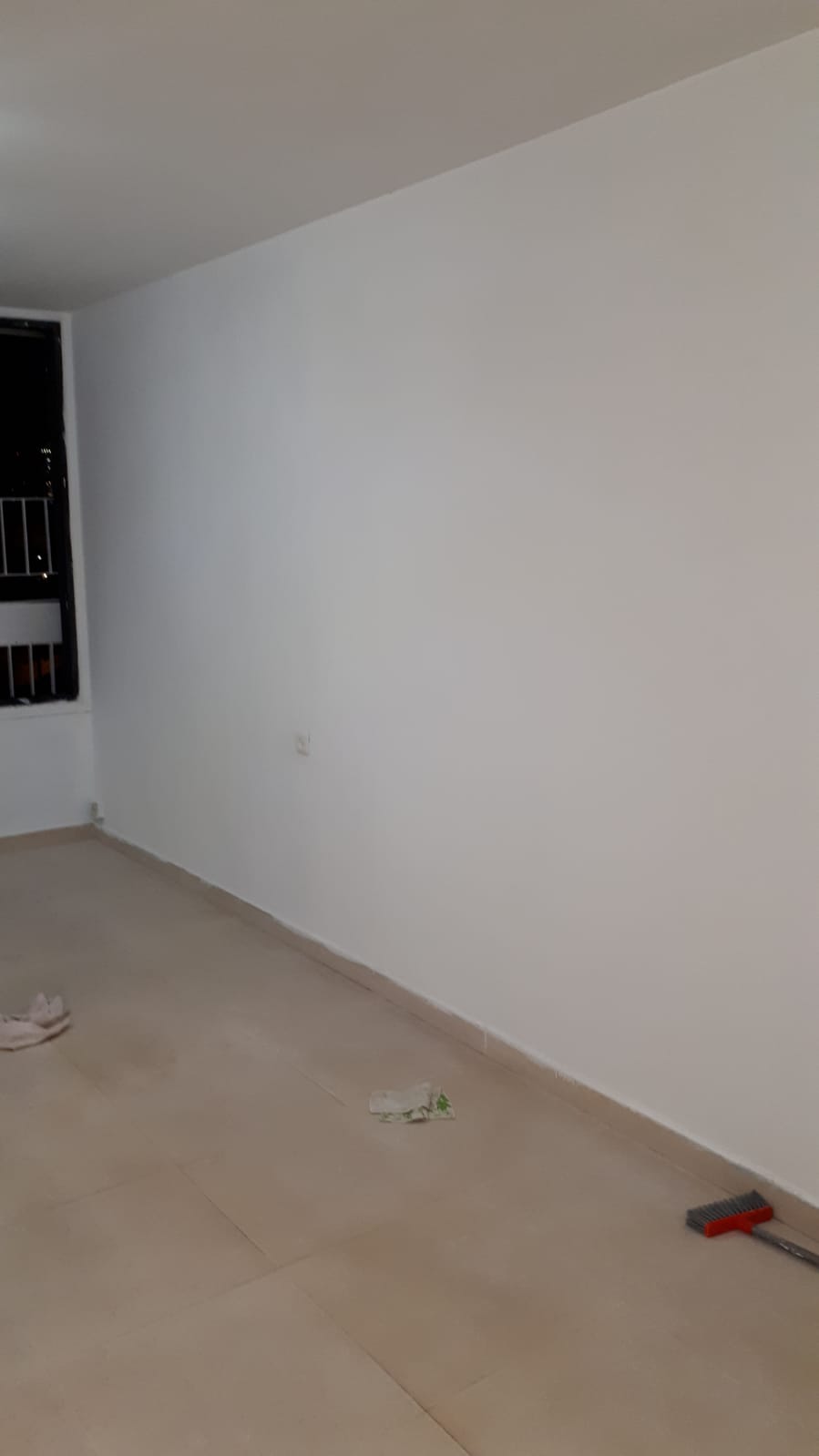 עבודת צבע ותיקונים