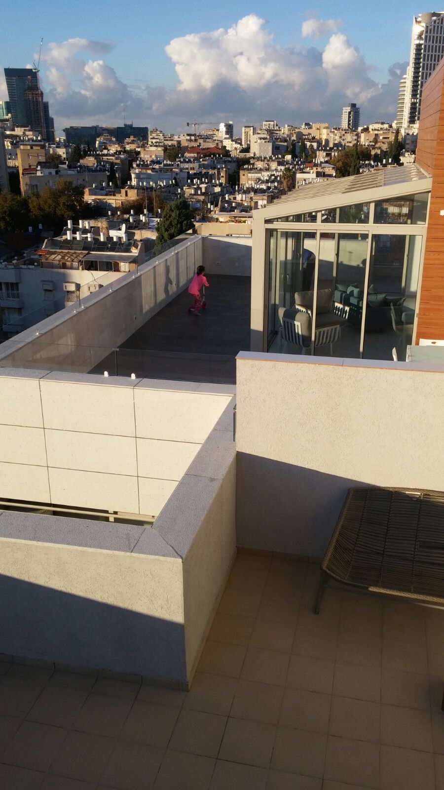 עבודות אלומיניום, בניה קלה וזגגות