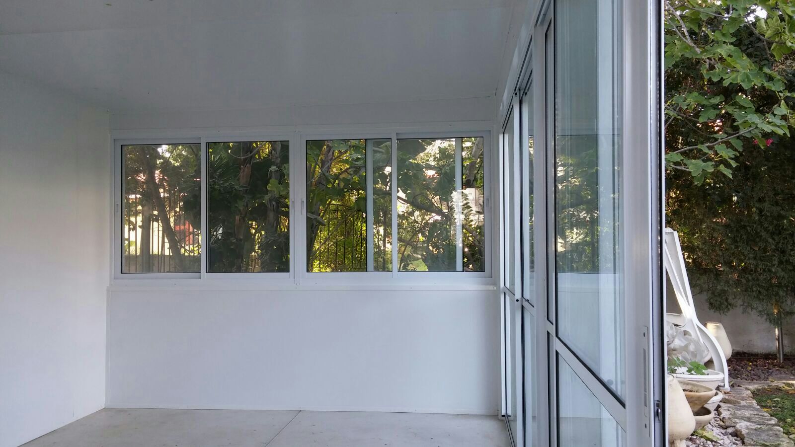 עבודות אלומיניום, בניה קלה וזגגות