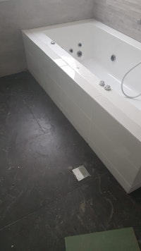 שיפוץ חדרי אמבטיה ושירותים