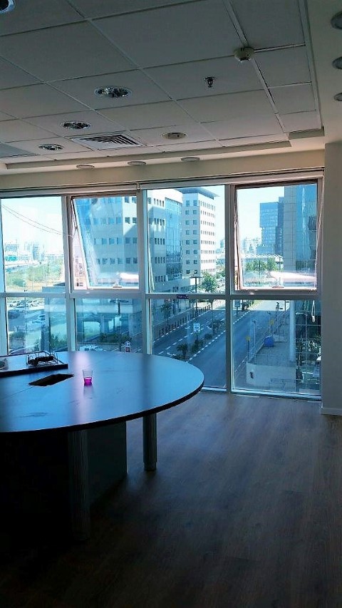 שיפוץ משרדים- חברת טלפוניקה רעננה