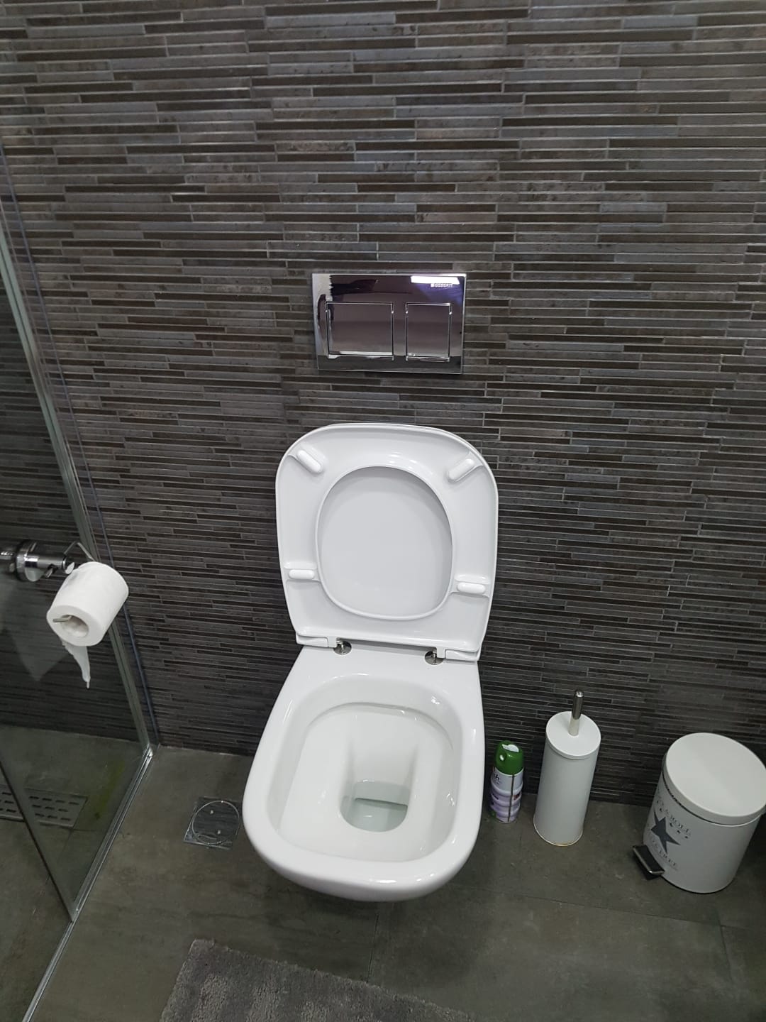 שיפוץ מקלחת ושירותים- רעננה