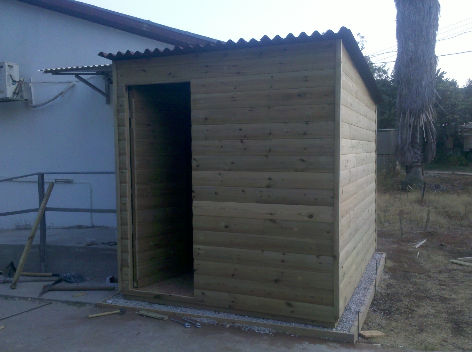 בניית מחסן - קיבוץ נצר סירני