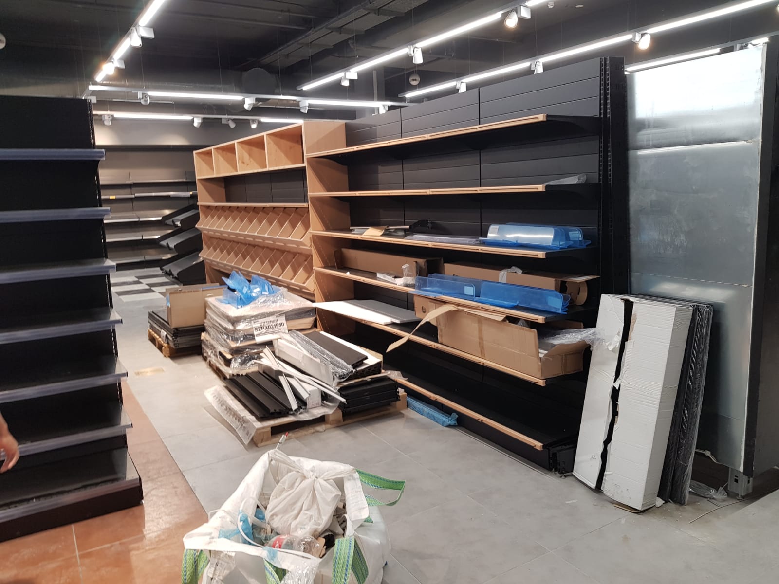 שיפוץ סופר- אבן יהודה