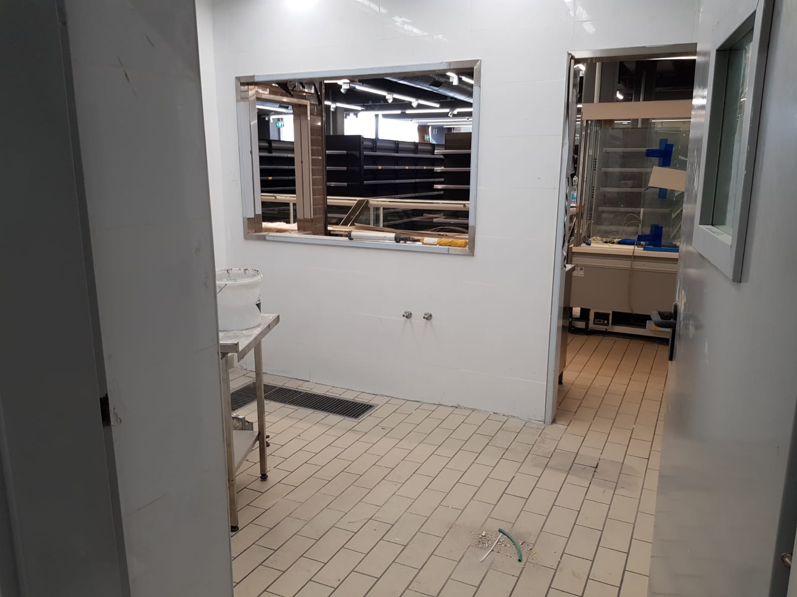 שיפוץ סופר- אבן יהודה