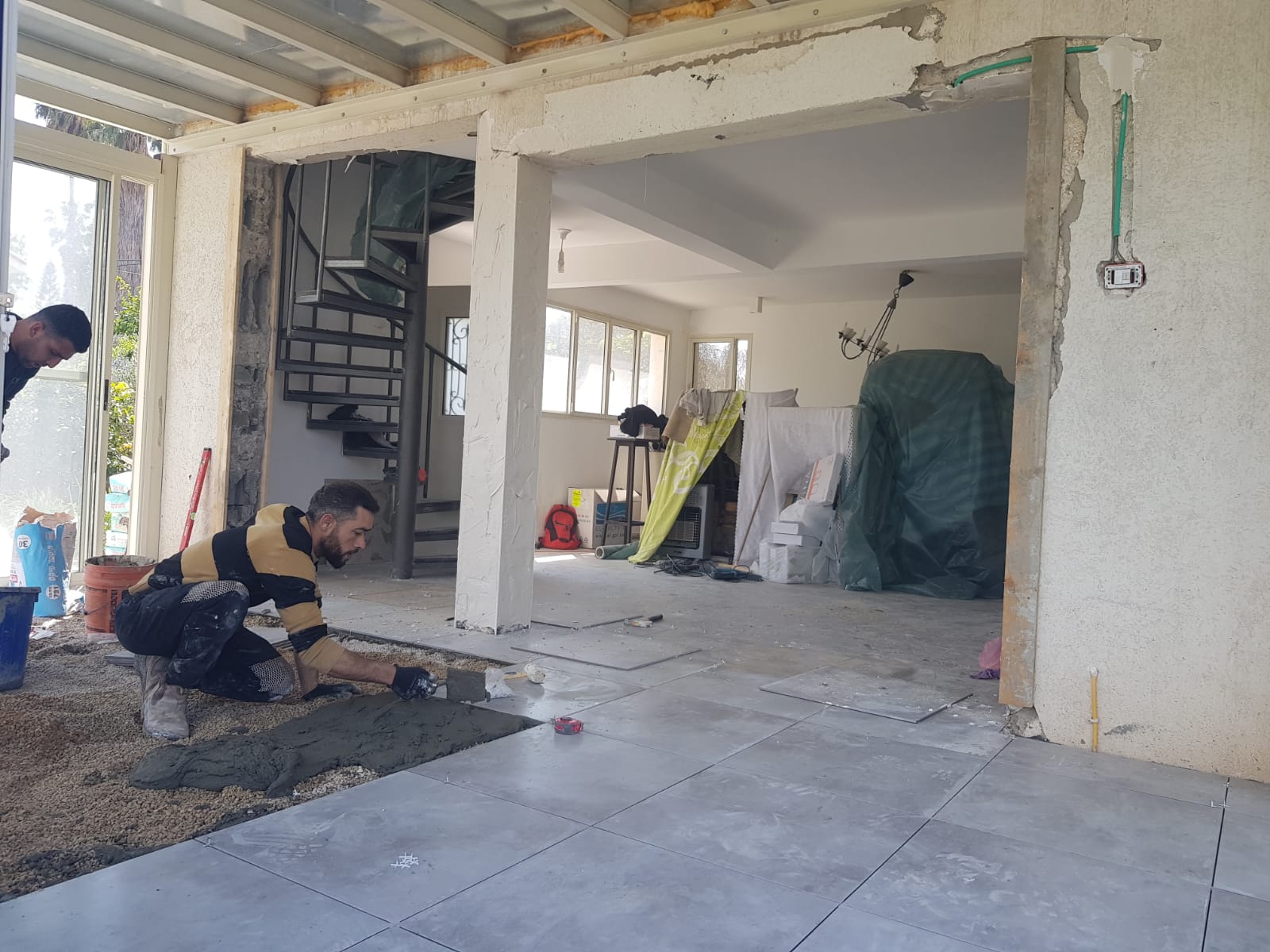 שיפוץ כללי ותוספת בניה לבית פרטי