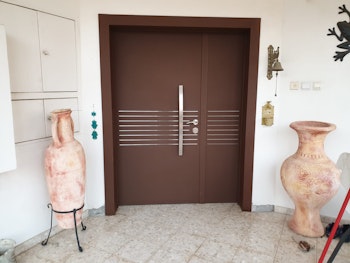 דלתות כניסה מעוצבות