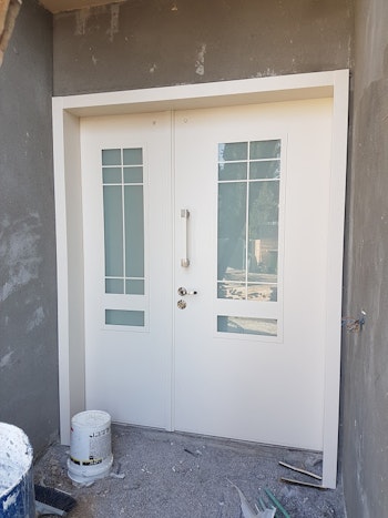 דלתות כניסה מעוצבות