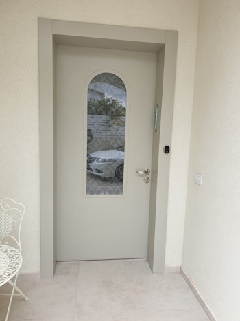 דלתות כניסה מעוצבות