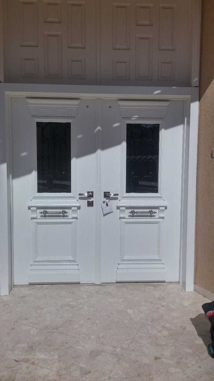 דלתות כניסה מעוצבות