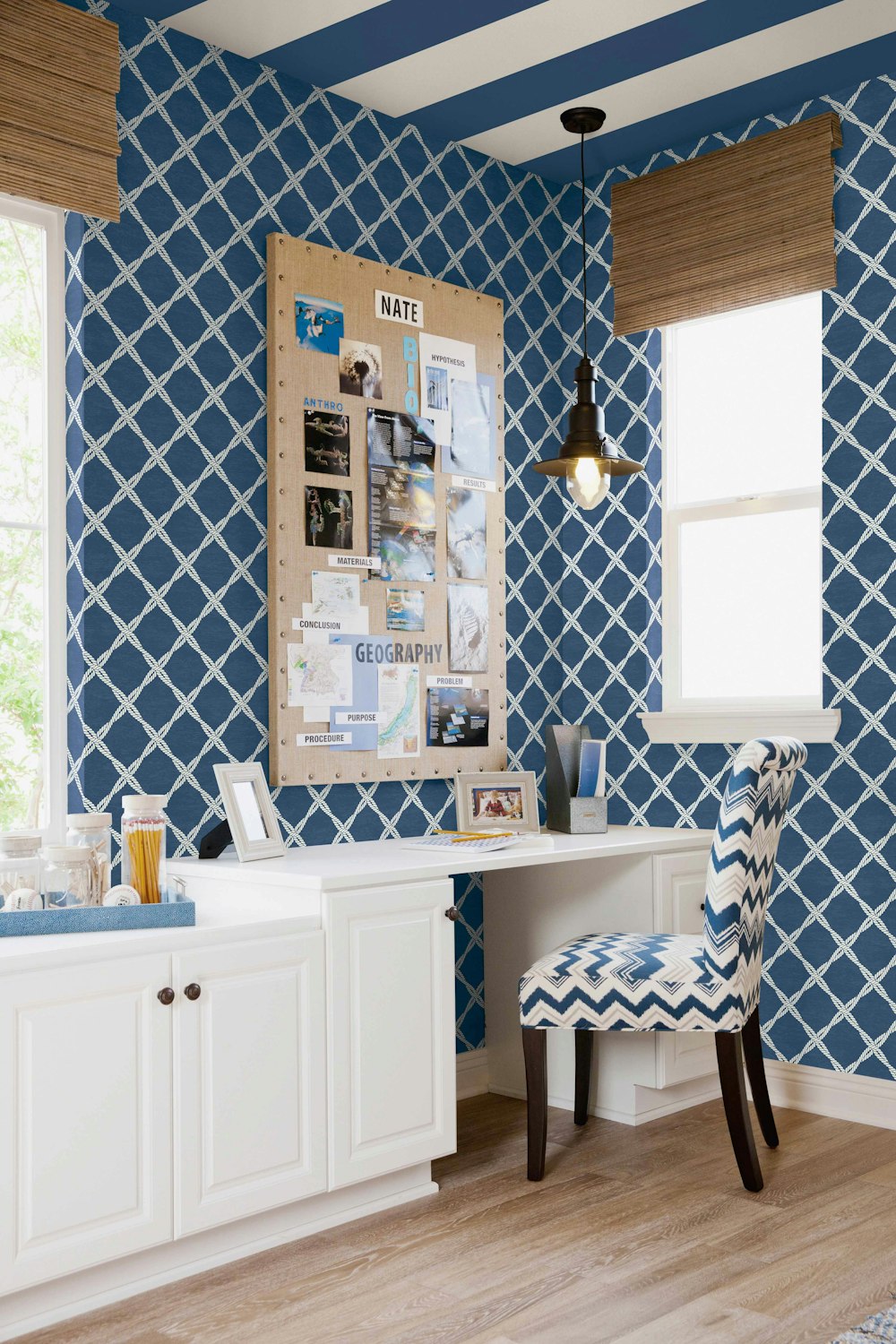 מנורה בסגנון סירה