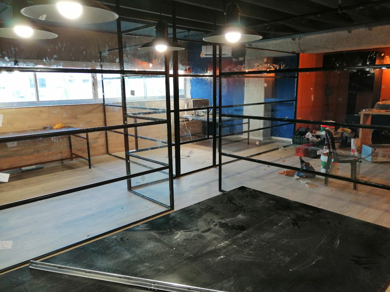 עבודות אלומיניום למשרדים