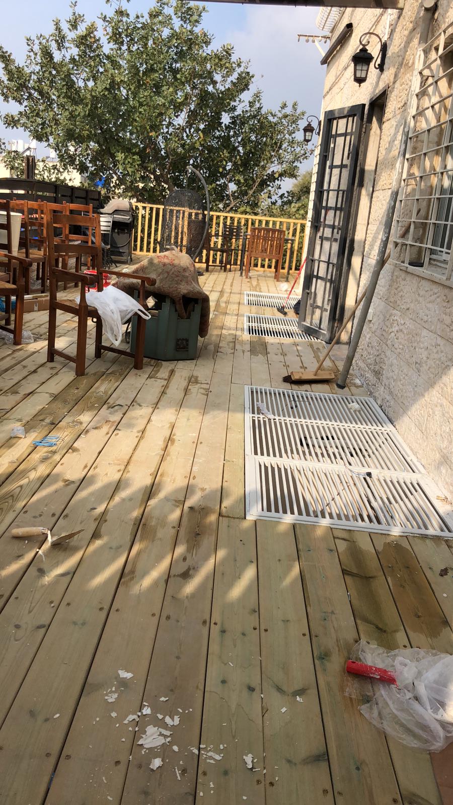 פרגולות ודקים