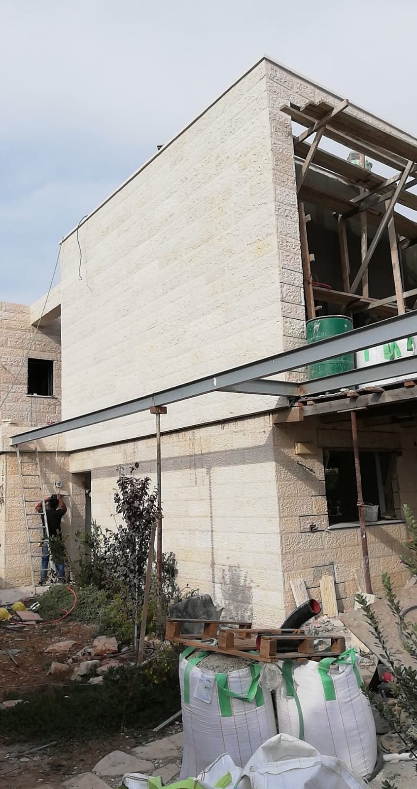 תוספת מרפסת