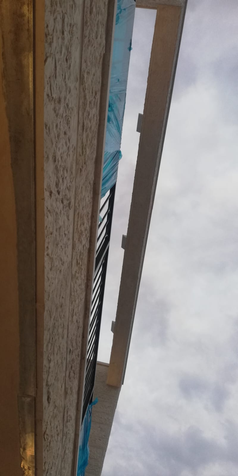 תוספת מרפסת