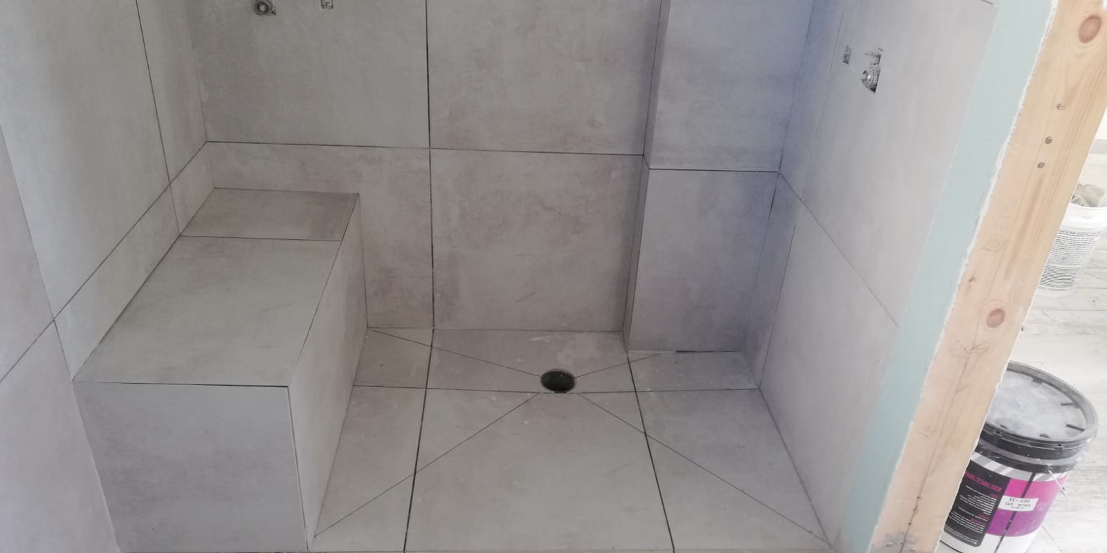 שיפוץ חדר אמבטיה ושירותים