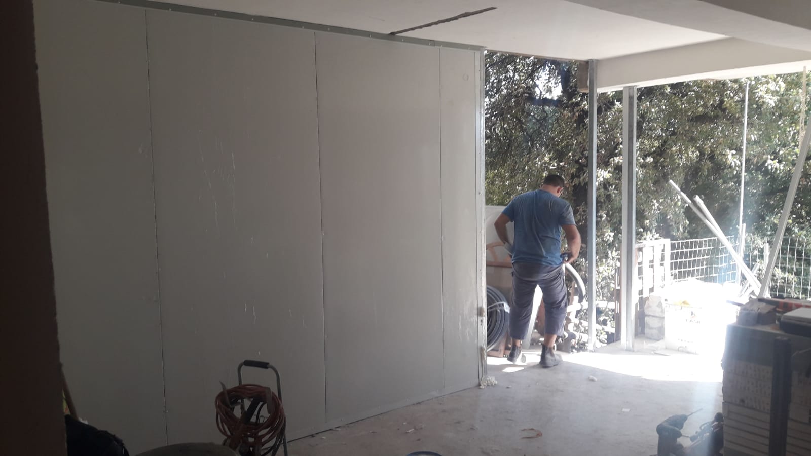 סגירת מרפסת מבניה קלה