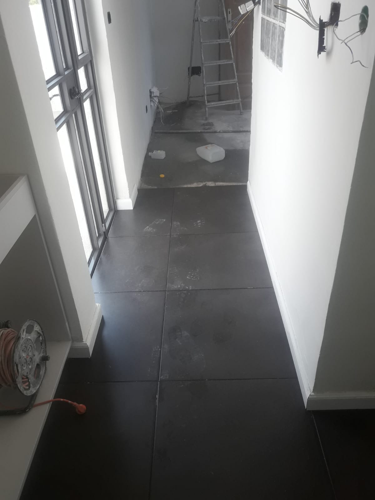 שלד וגמר לדירה חדשה