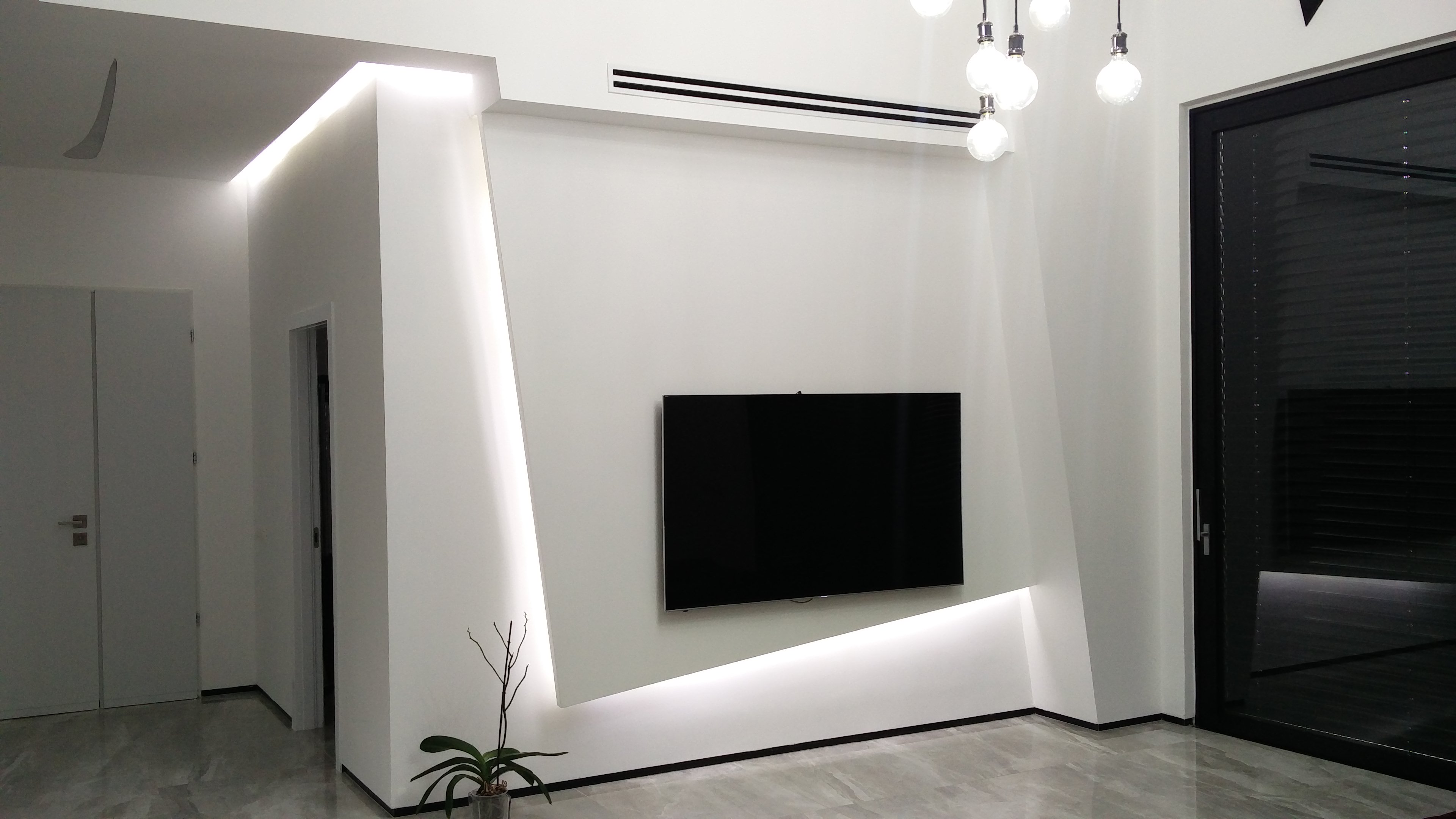 וילה IL בעיצוב פוסט מודרני -נס ציונה