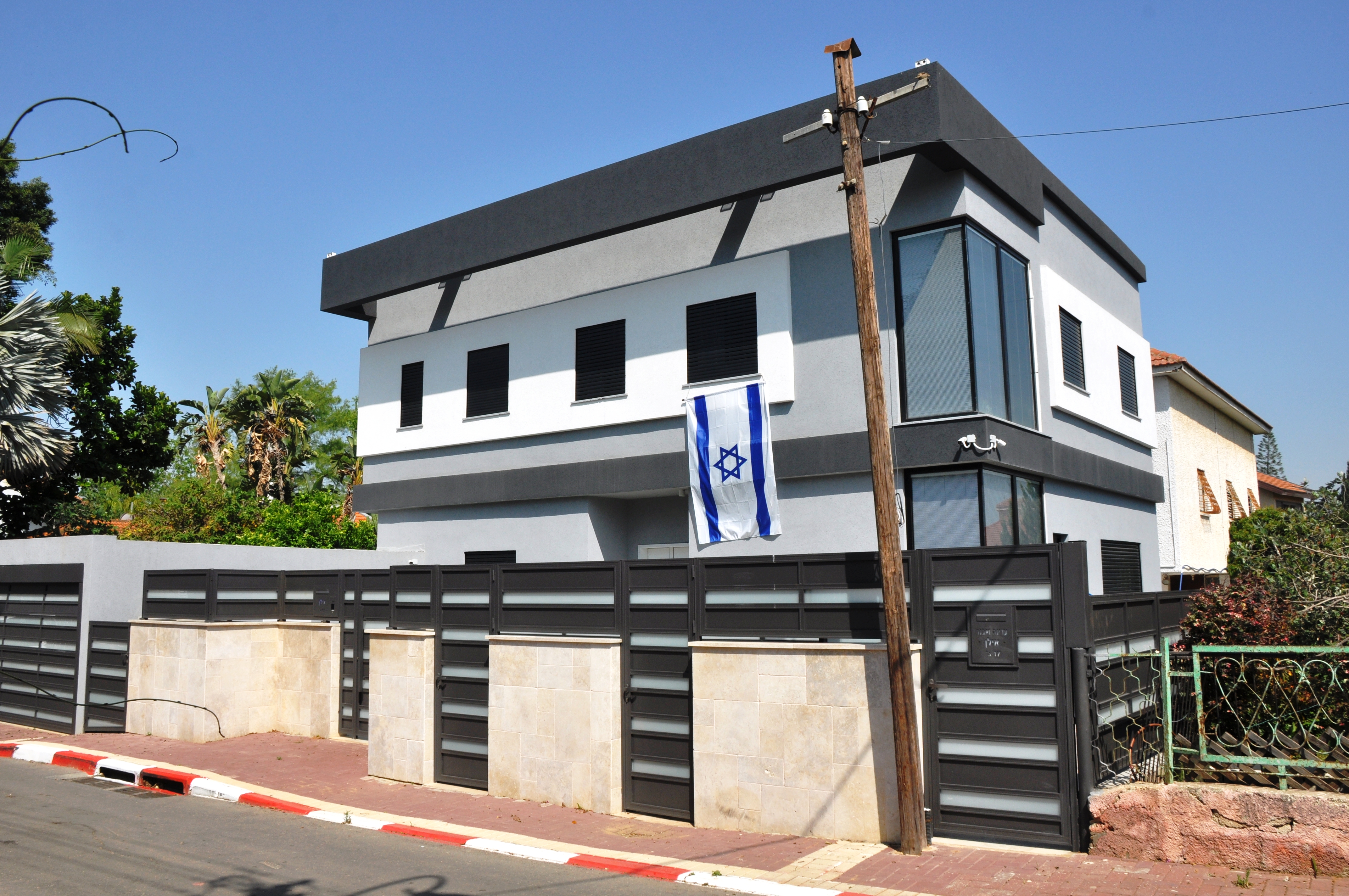 וילה IL בעיצוב פוסט מודרני -נס ציונה