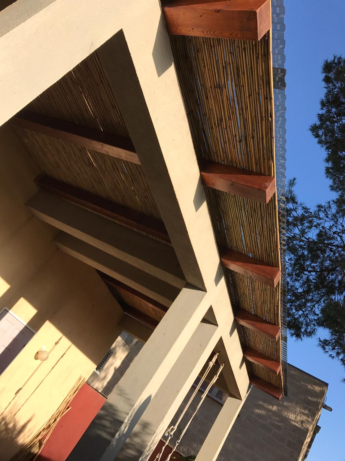 בניית פרגולה בזכרון יעקוב