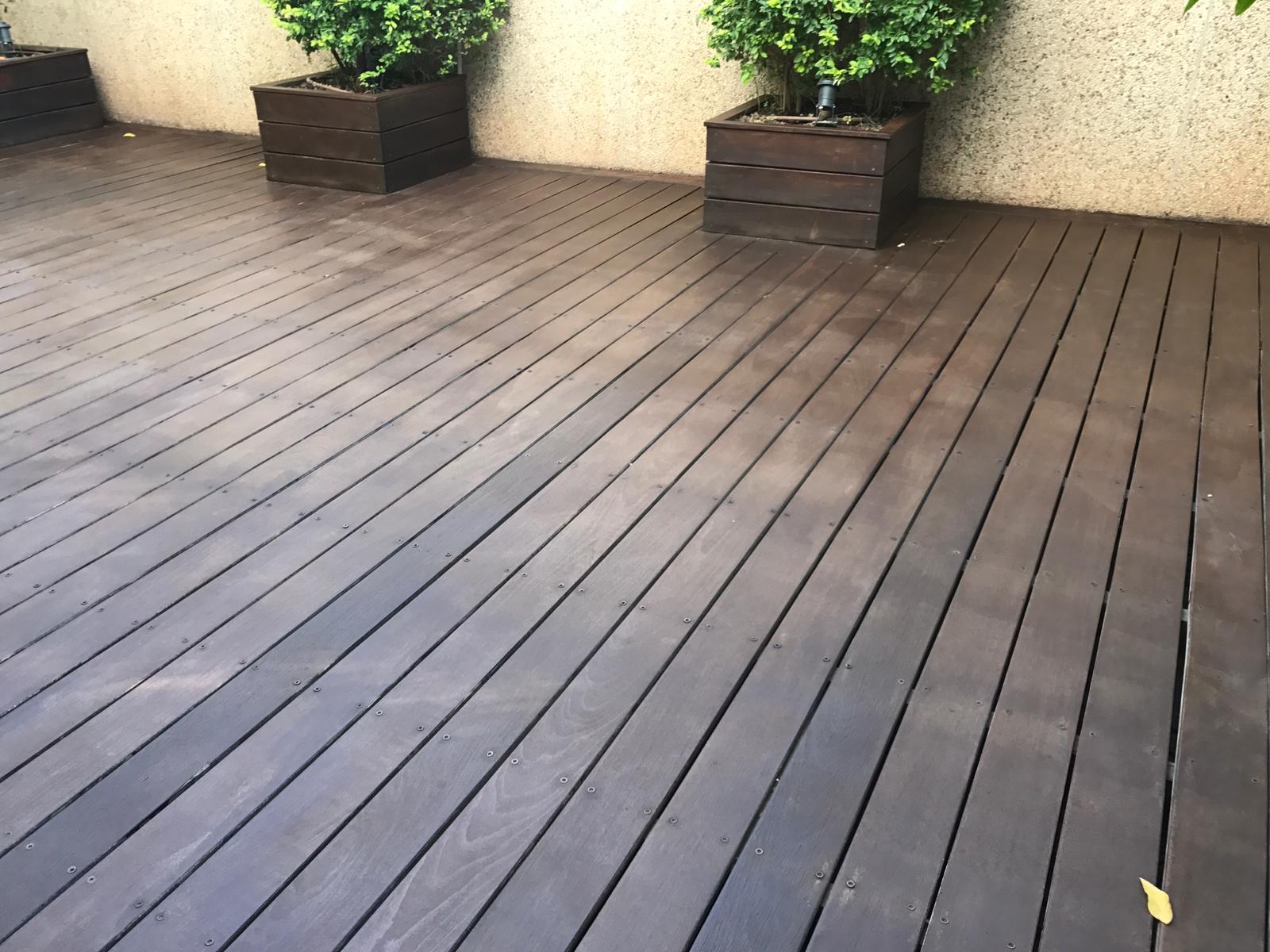 שיפוץ וצביעה של דק - תל אביב