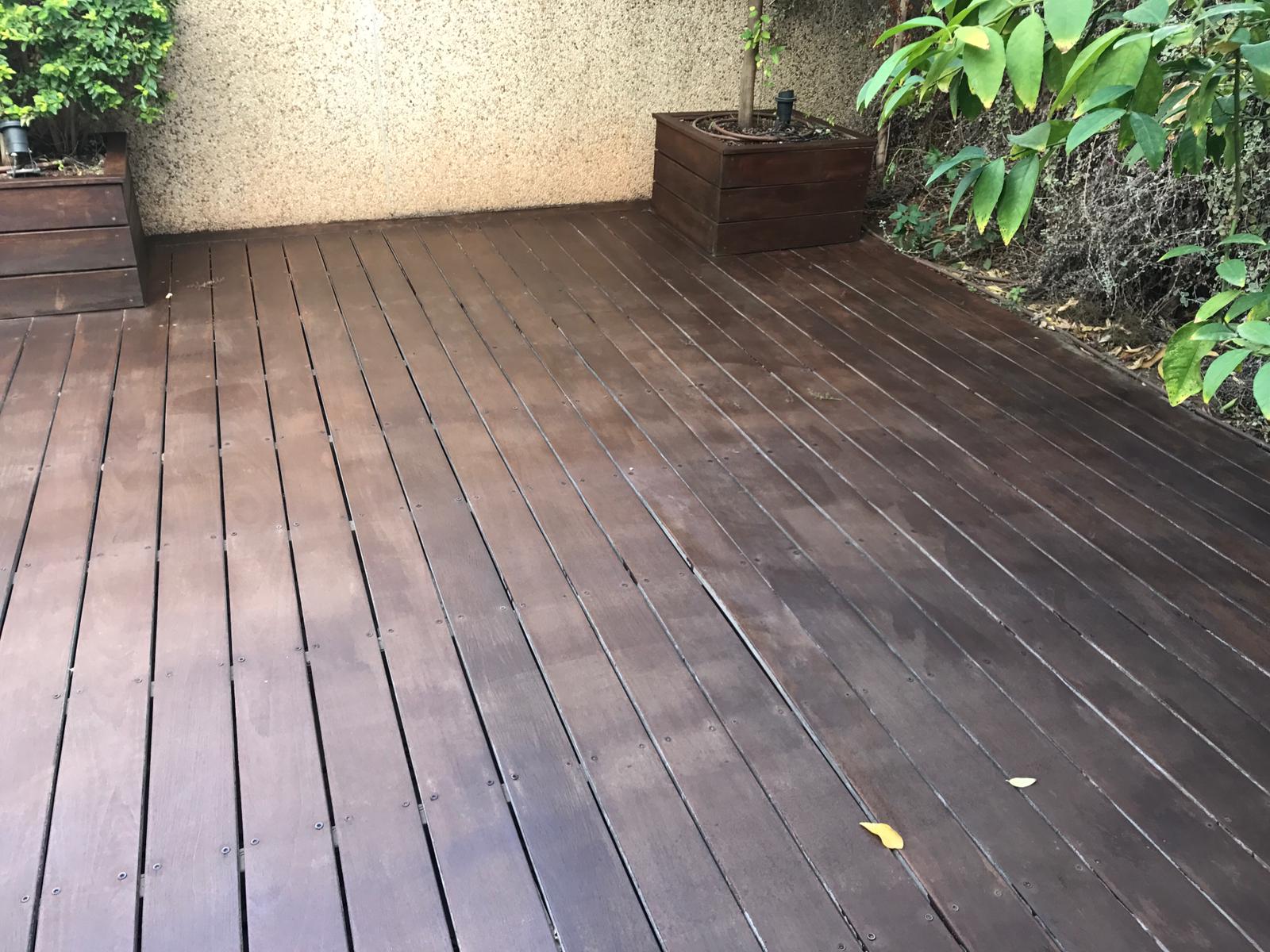 שיפוץ וצביעה של דק - תל אביב