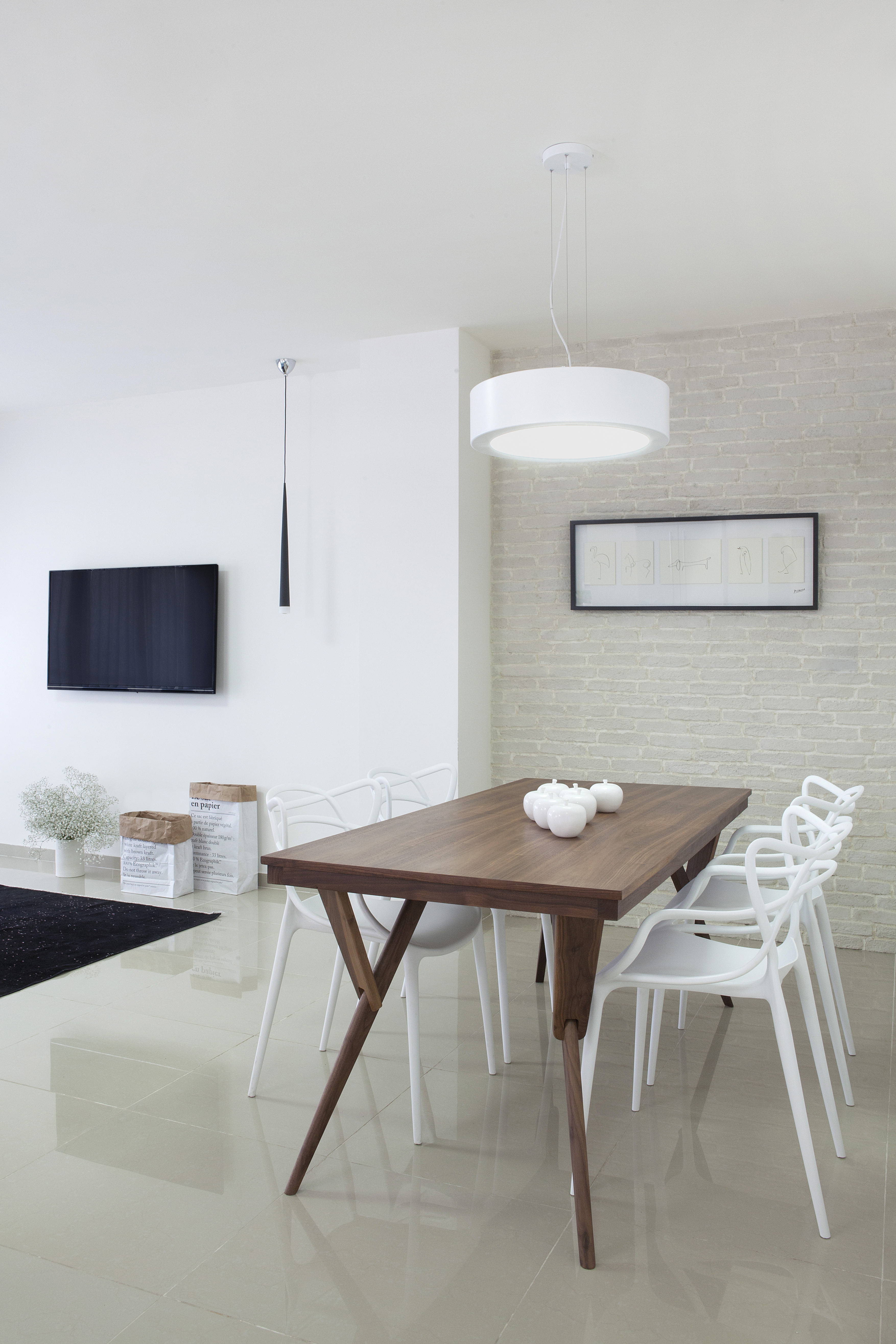 ×©×××× ×¤×× ×ª ×××××. ×¡×××× ×××¡×××ª ××× ×× ××§× × ×§×