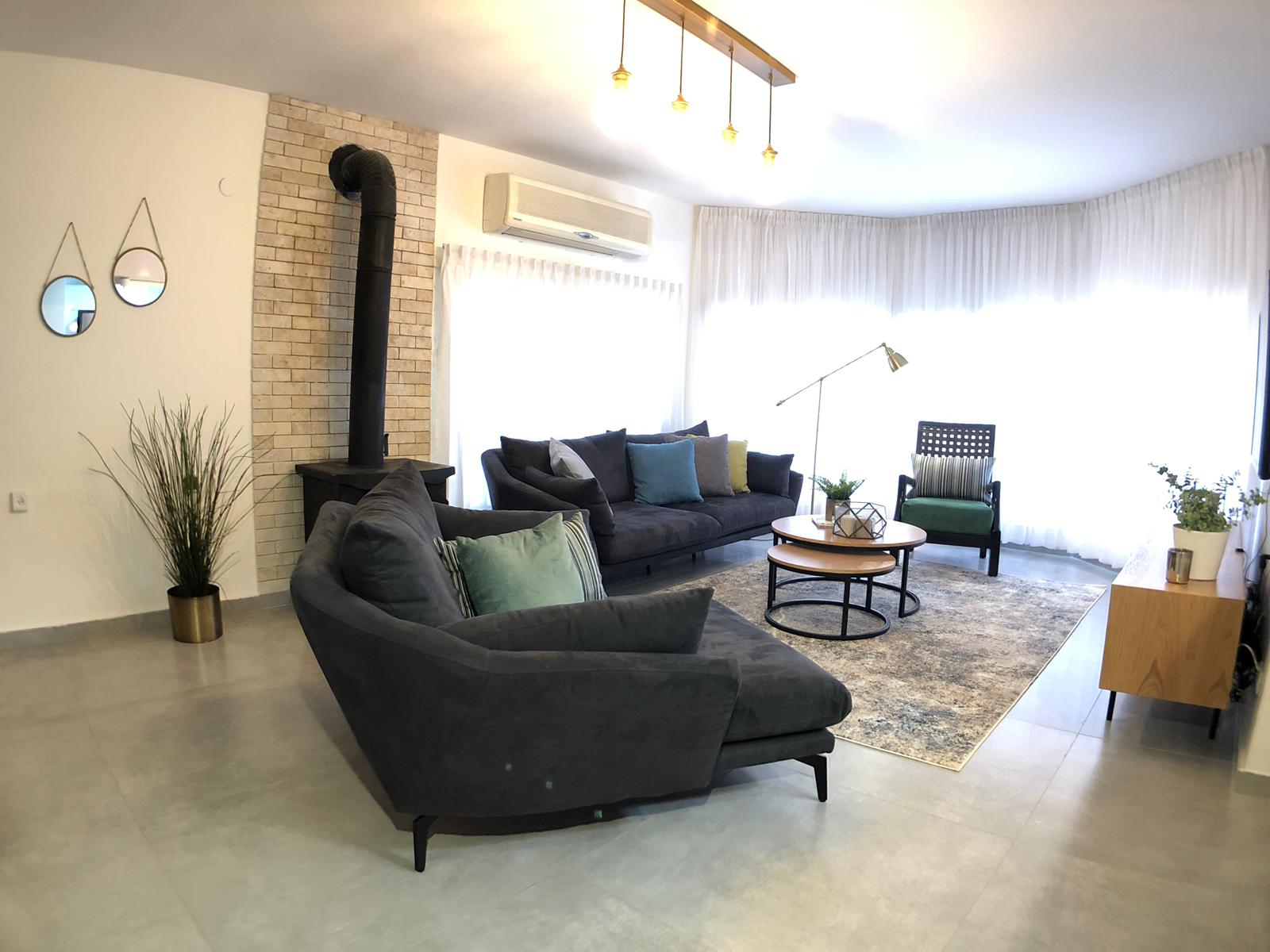 עיצוב פנים והלבשה לבית פרטי במושב אבן מנחם