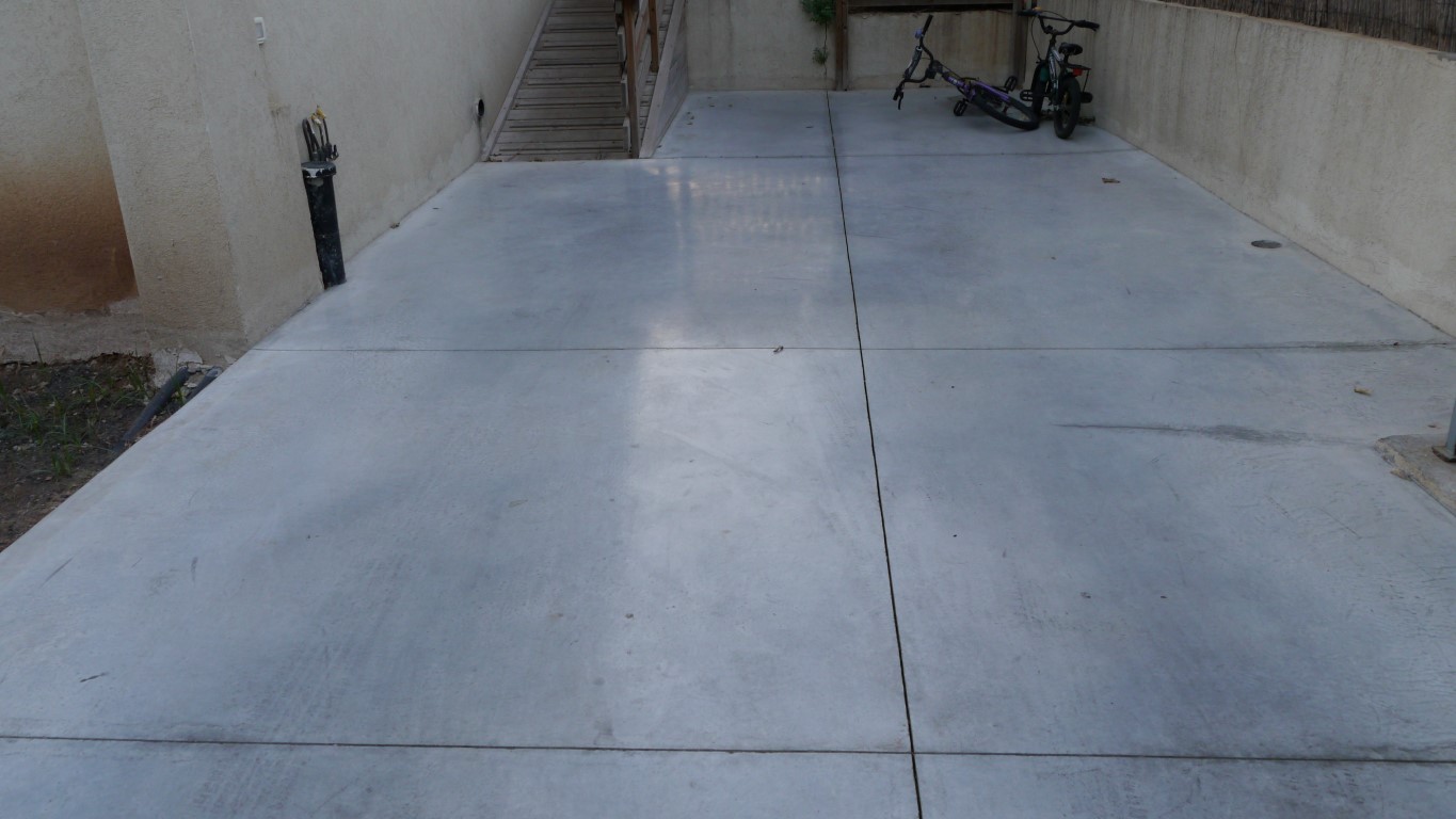 עבודות אלומיניום ותריסים חשמליים