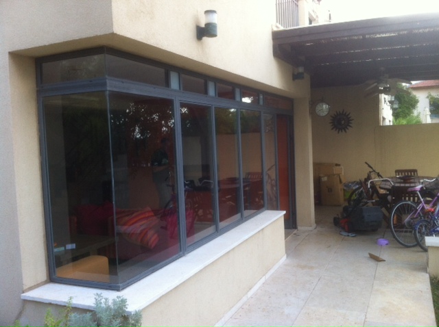 עבודות אלומיניום ותריסים חשמליים