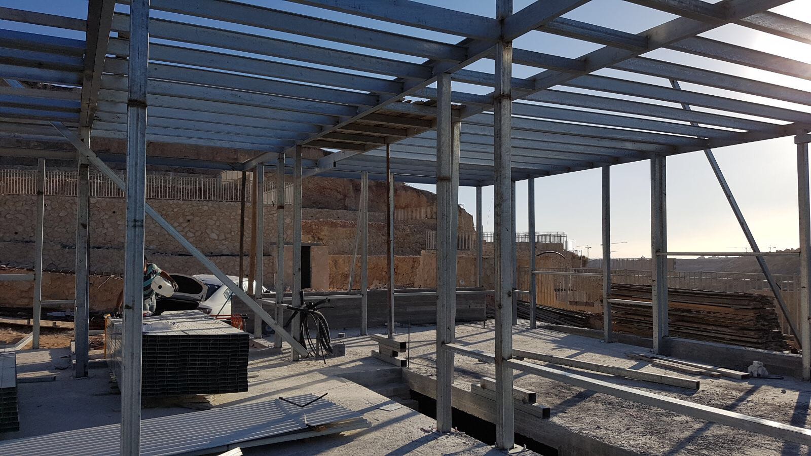 בניית בית מבניה קלה