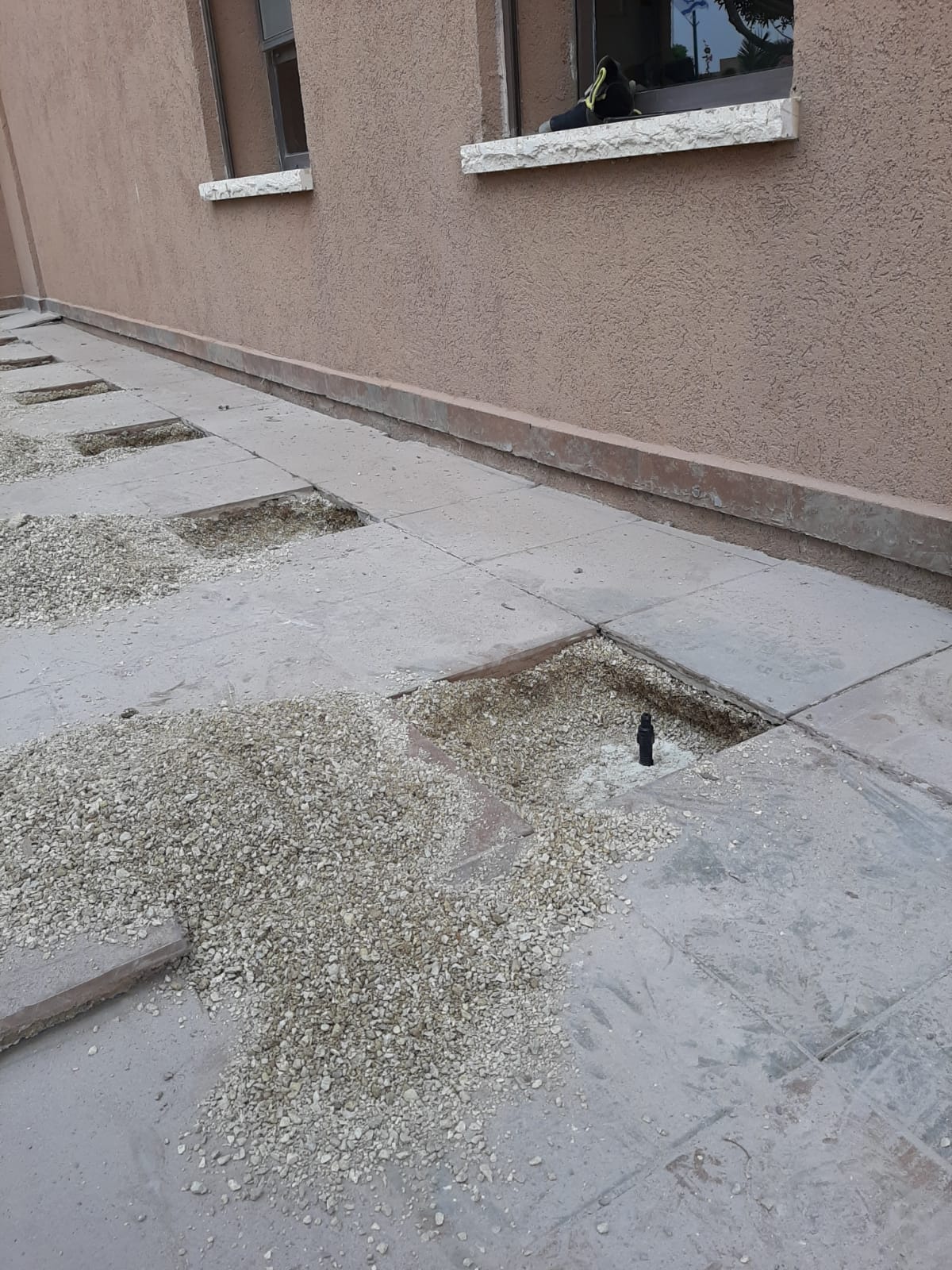 הרמה ושיקום משטחי בטון