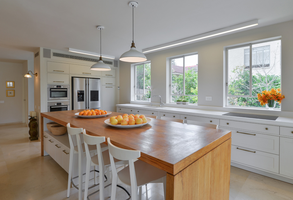 ××× ×××××.