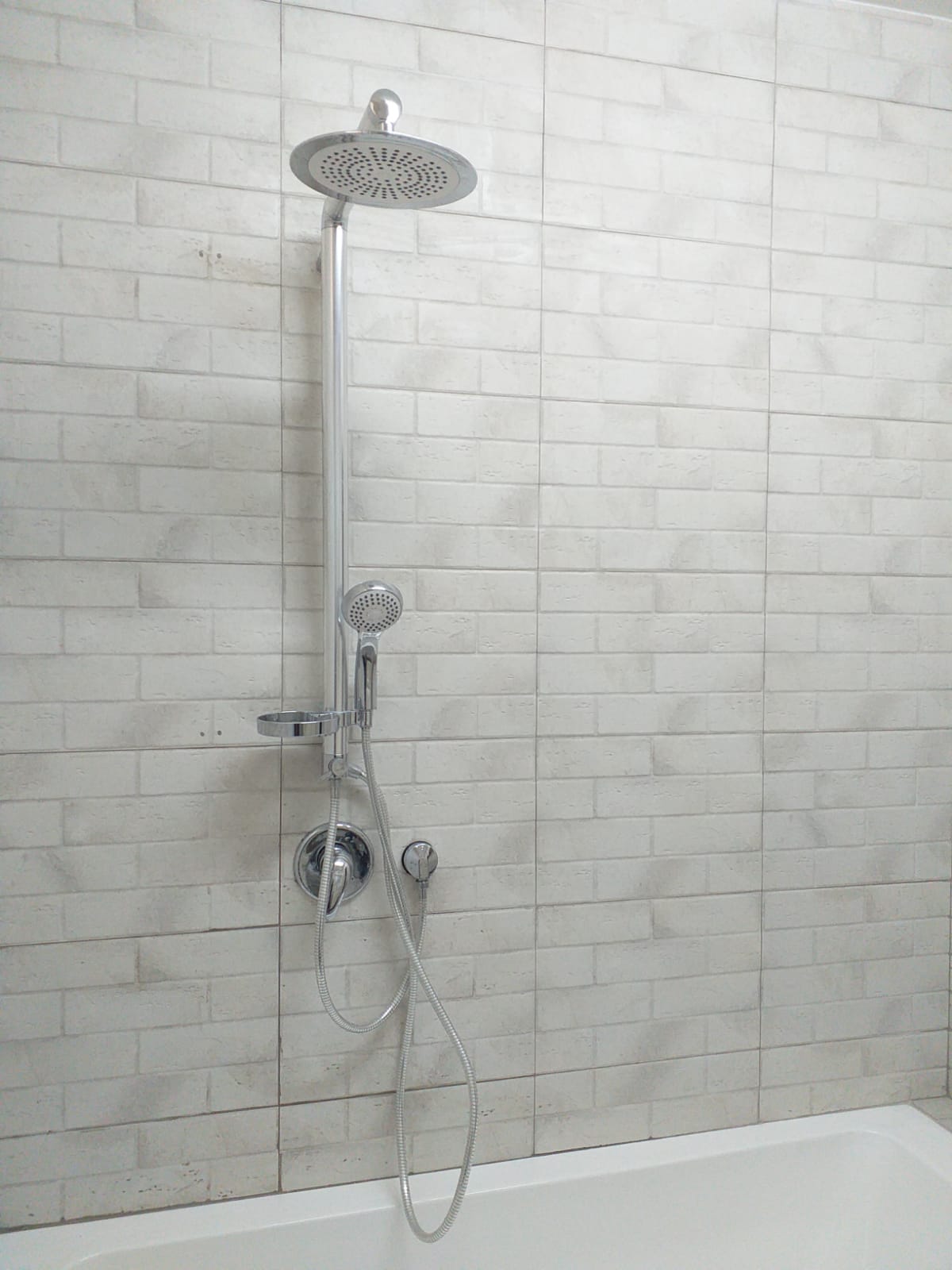 שיפוץ כללי כולל מטבח , סלון וחדר אמבטיה