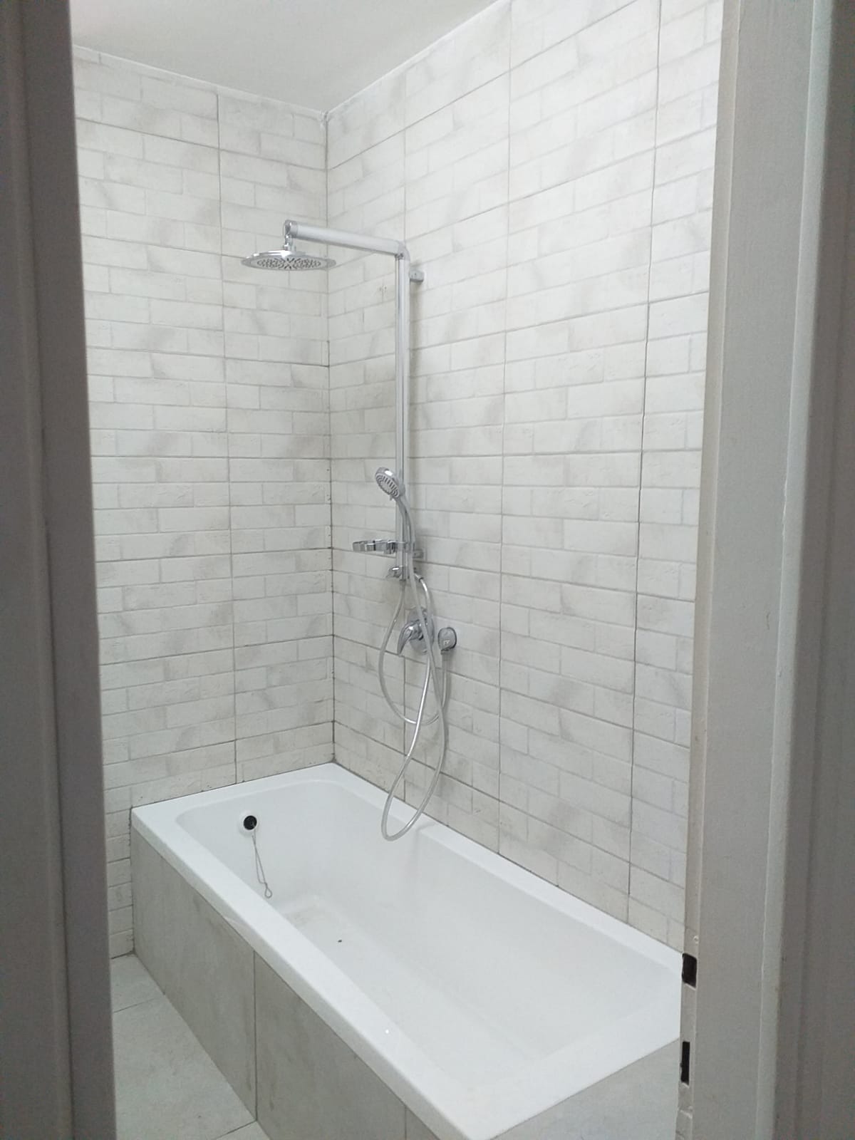 שיפוץ כללי כולל מטבח , סלון וחדר אמבטיה