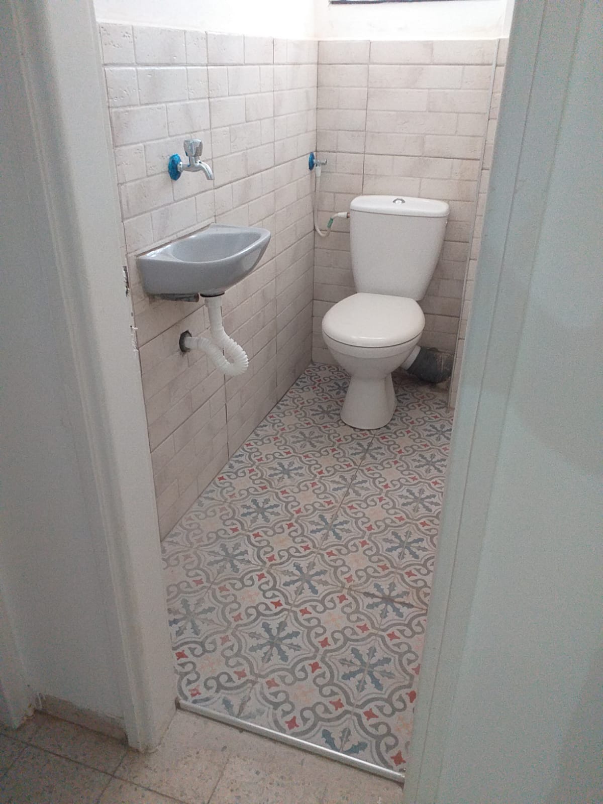 שיפוץ מקלחון וחדר שירותים