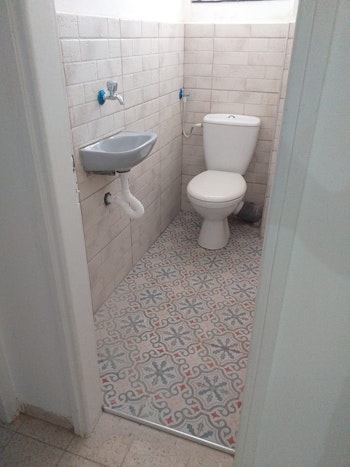 שיפוץ מקלחון וחדר שירותים