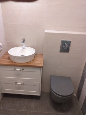 שיפוץ תא שירותים