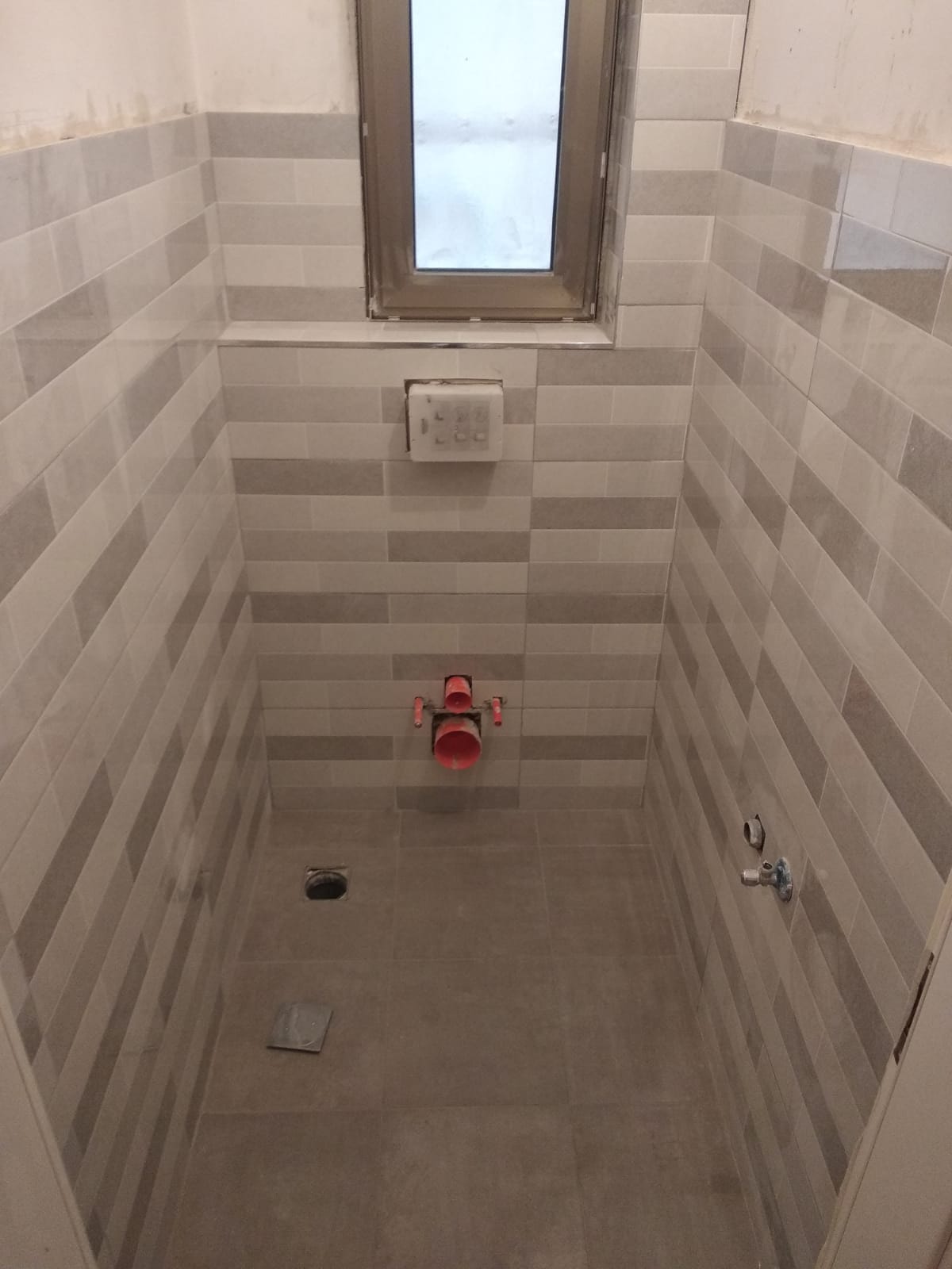 שרותים ומקלחת כפר סבא