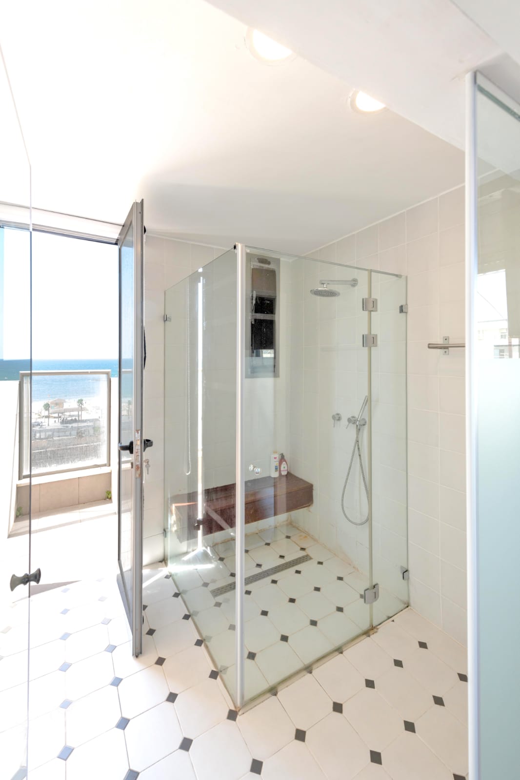 שיפוץ מקלחת ושירותים