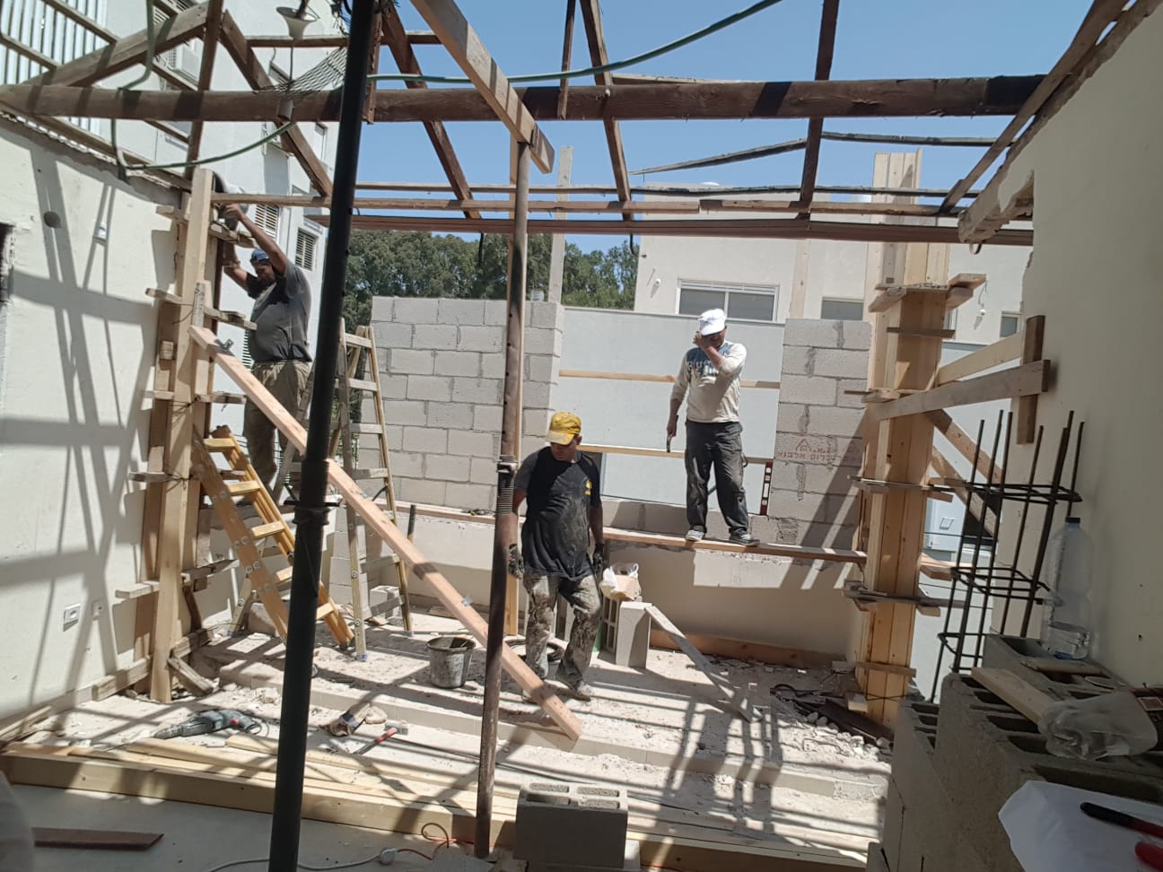 תוספות בניה ועבודות גמר