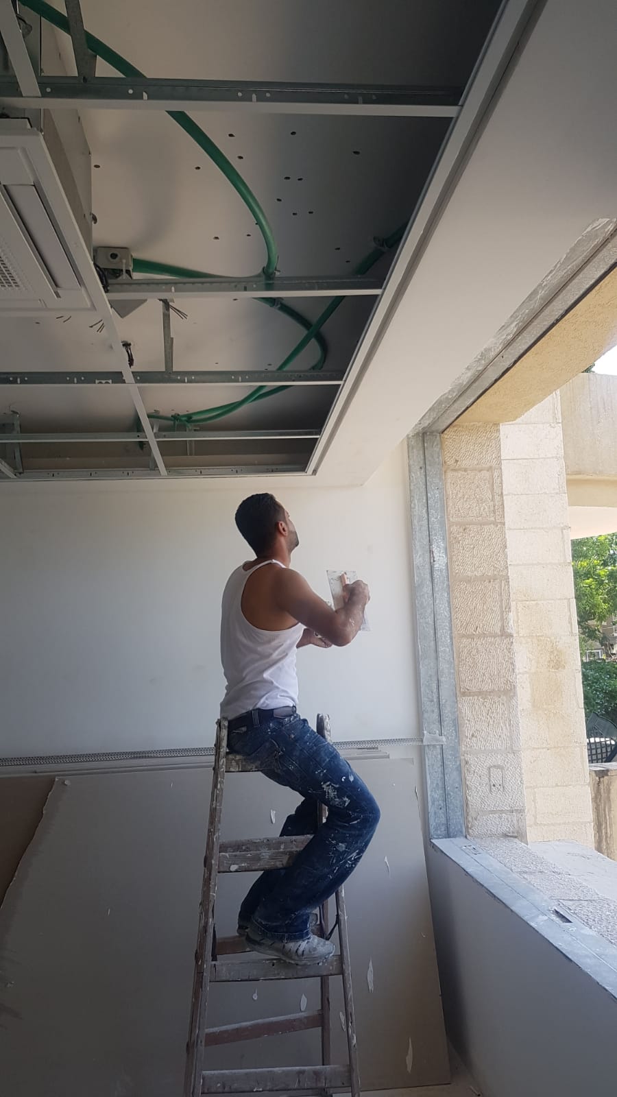 שיפוצים כללים ועבודות גמר