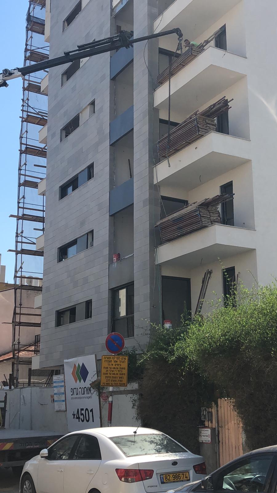 שיפוץ בניין חיצוני