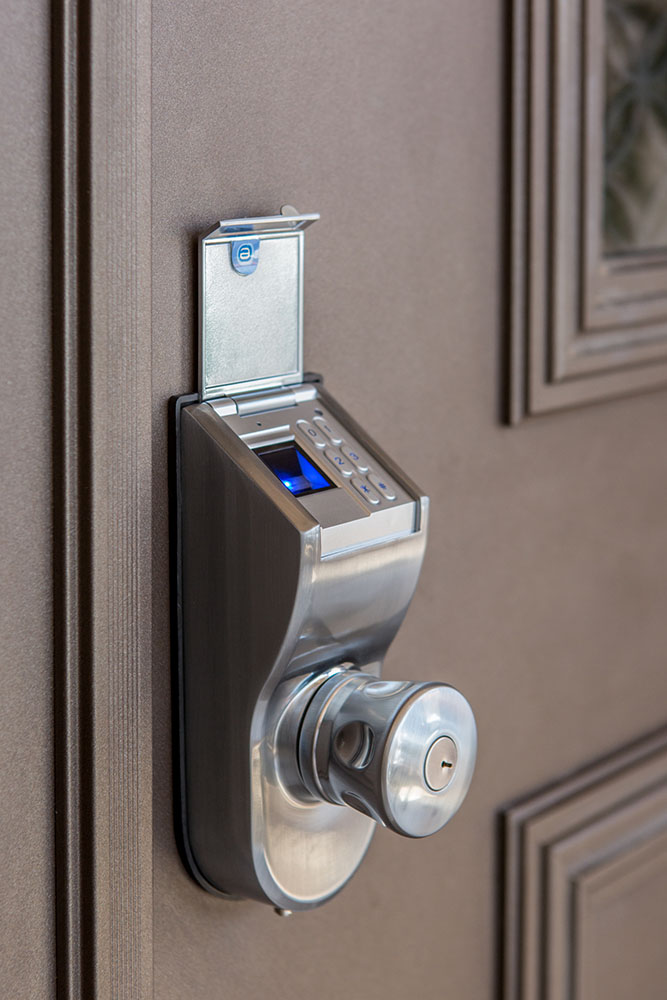 מנעול טביעת אצבע