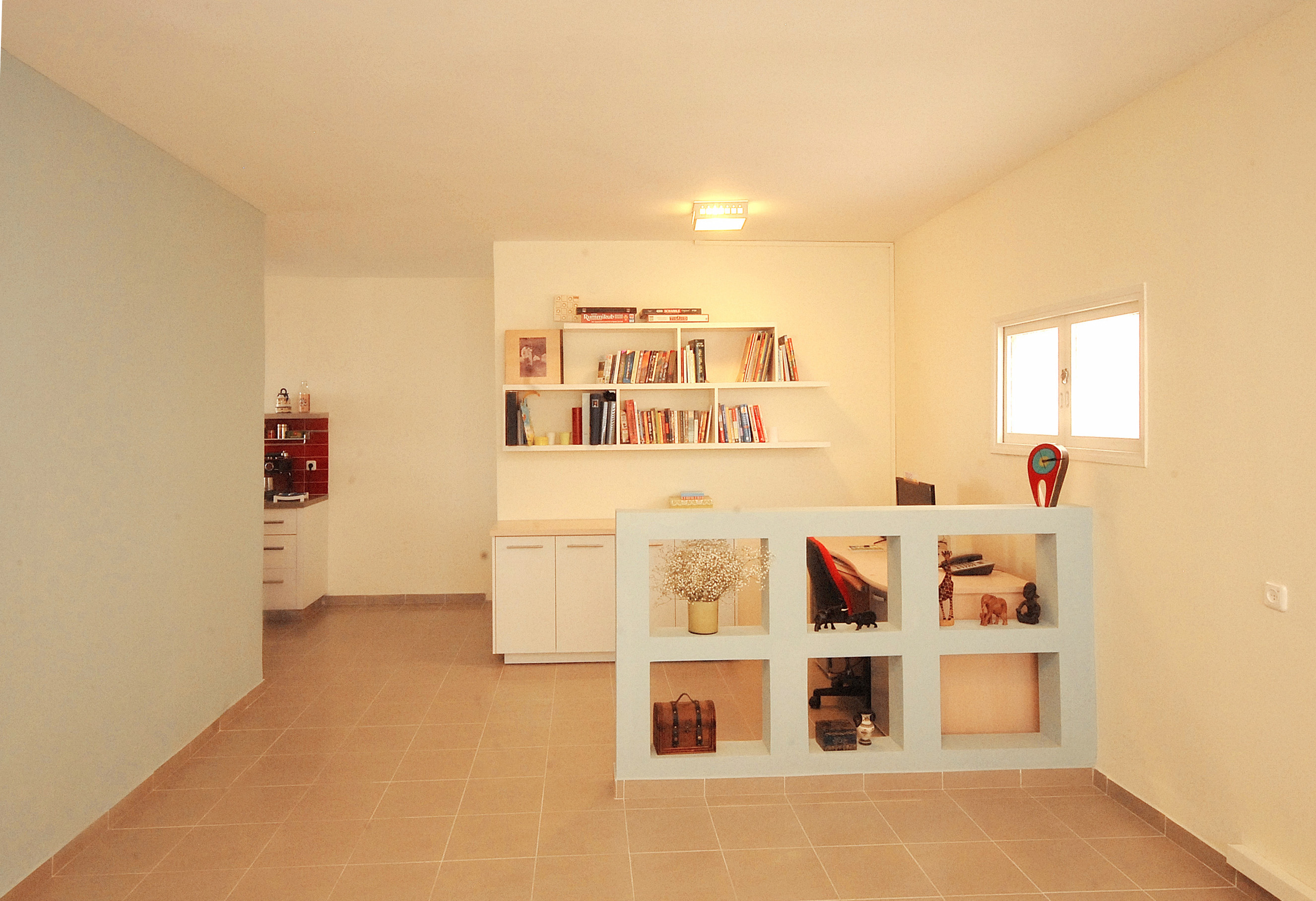 תכנון שיפוץ ועיצוב פנים לדירה בגודל כ 80 מ”ר במרכז חדרה. עבור משפחת נוטמן,