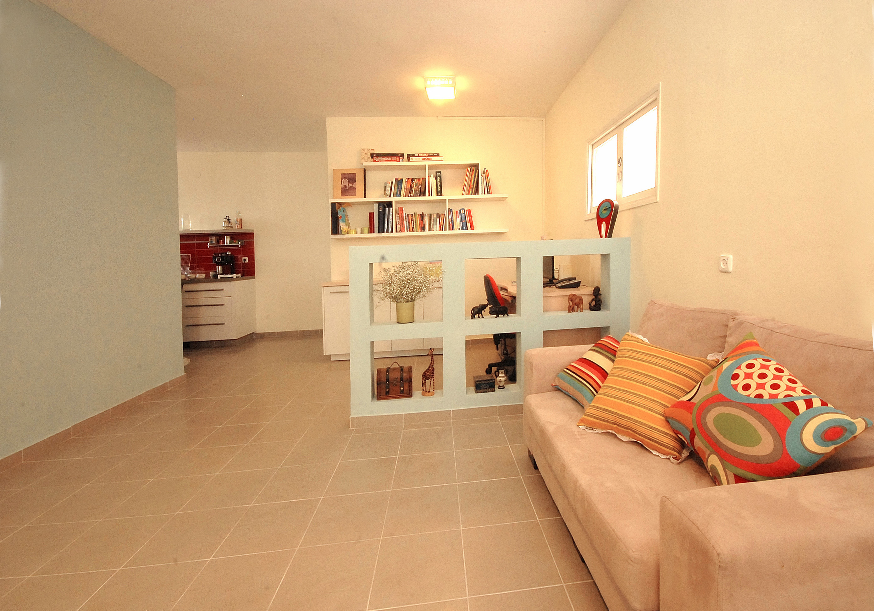 תכנון שיפוץ ועיצוב פנים לדירה בגודל כ 80 מ”ר במרכז חדרה. עבור משפחת נוטמן,